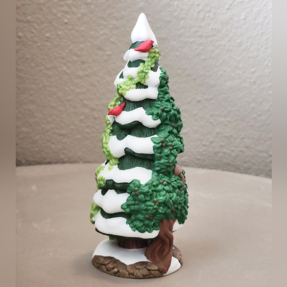 Dept 56 Holly and Ivy Porcelain Christmas Tree Village Accessory - Picture 4 of 6